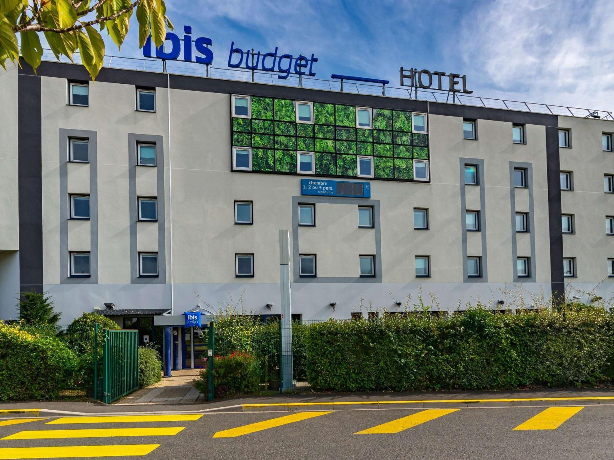 Ibis Budget Marne La Vallee Pontault Combault Exterior photo