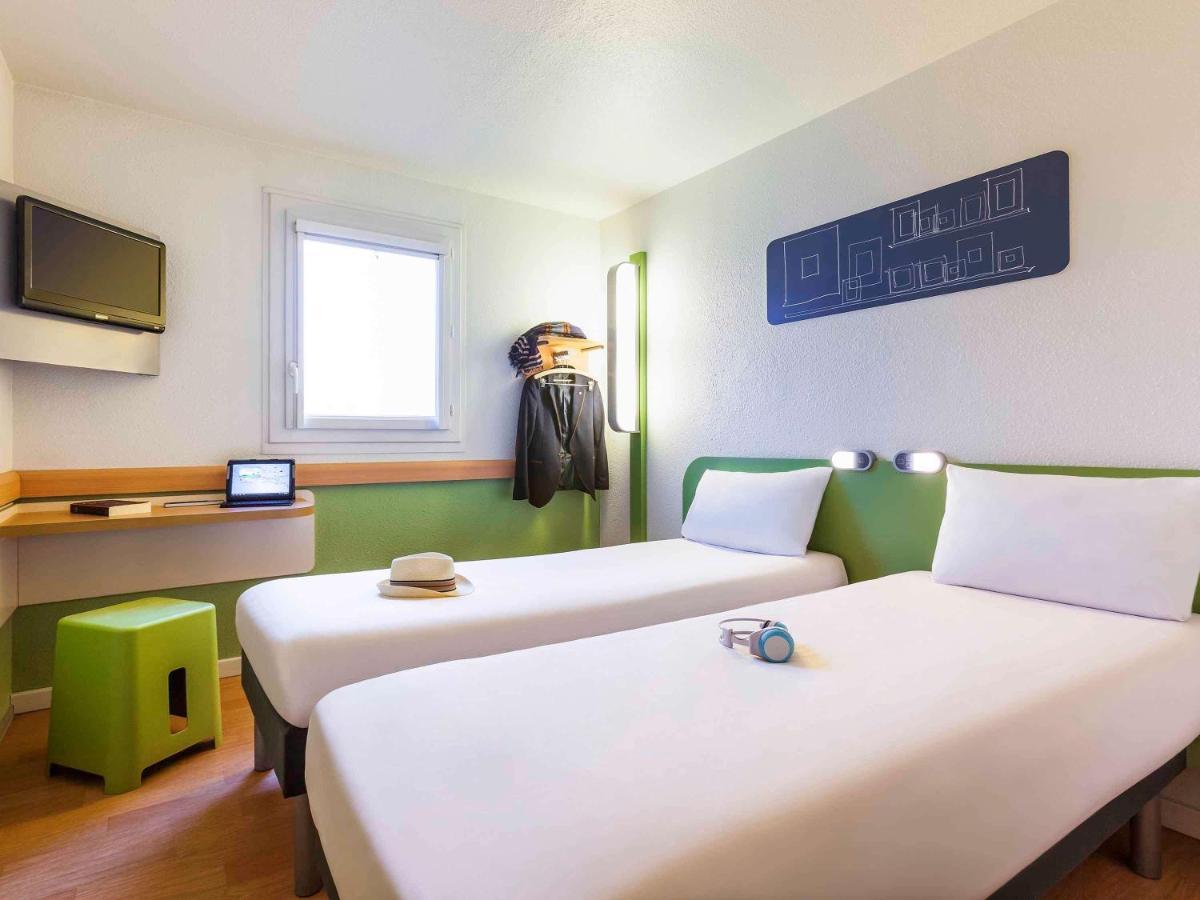 Ibis Budget Marne La Vallee Pontault Combault Exterior photo